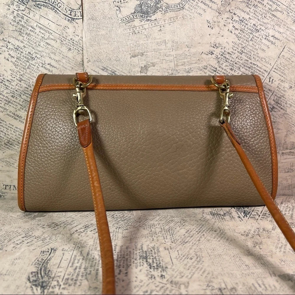 Vintage Dooney & Bourke All Weather Leather Cavalry Pochette R77
